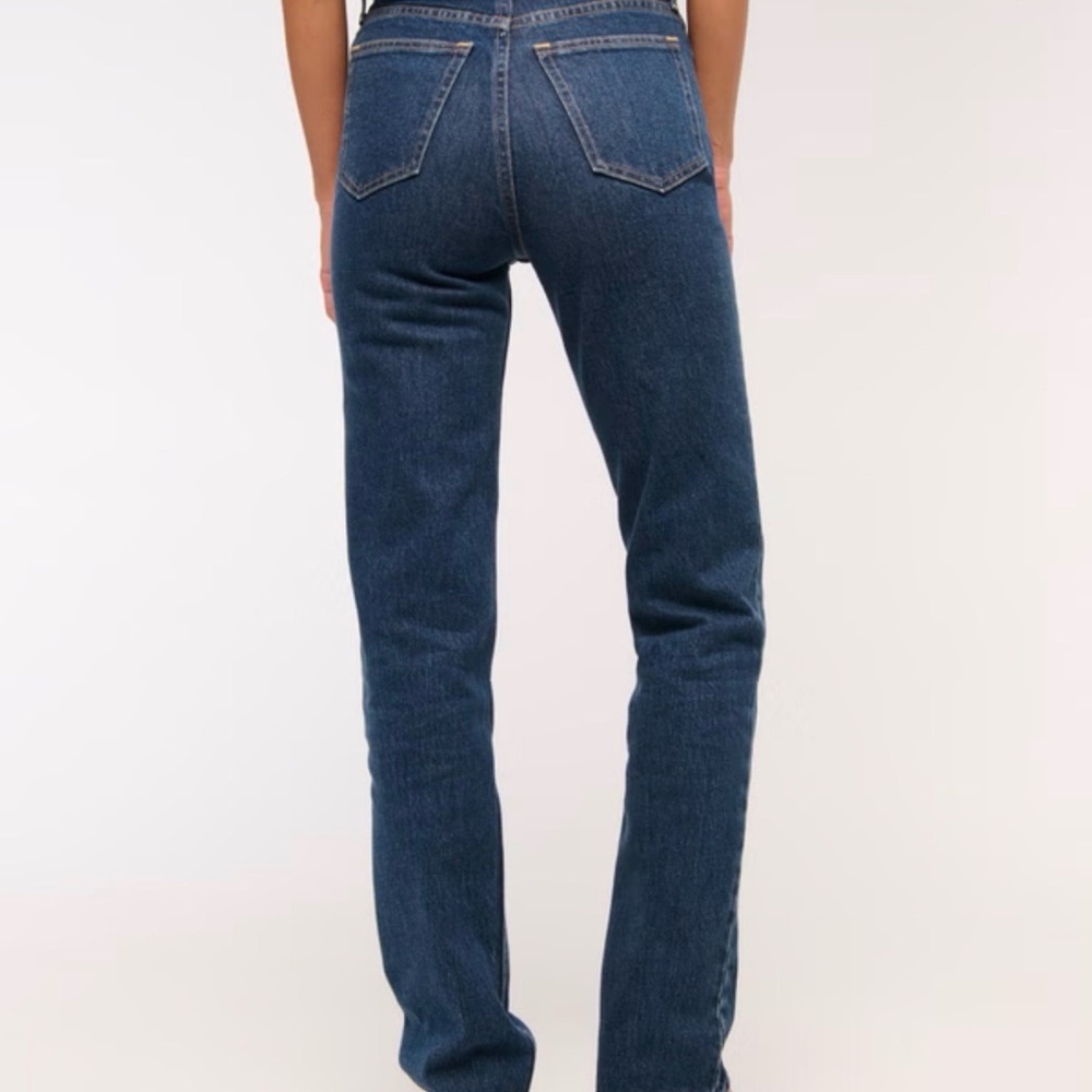 Abercrombie Ultra High Rise 90s Straight Jean - Picture 6 of 6